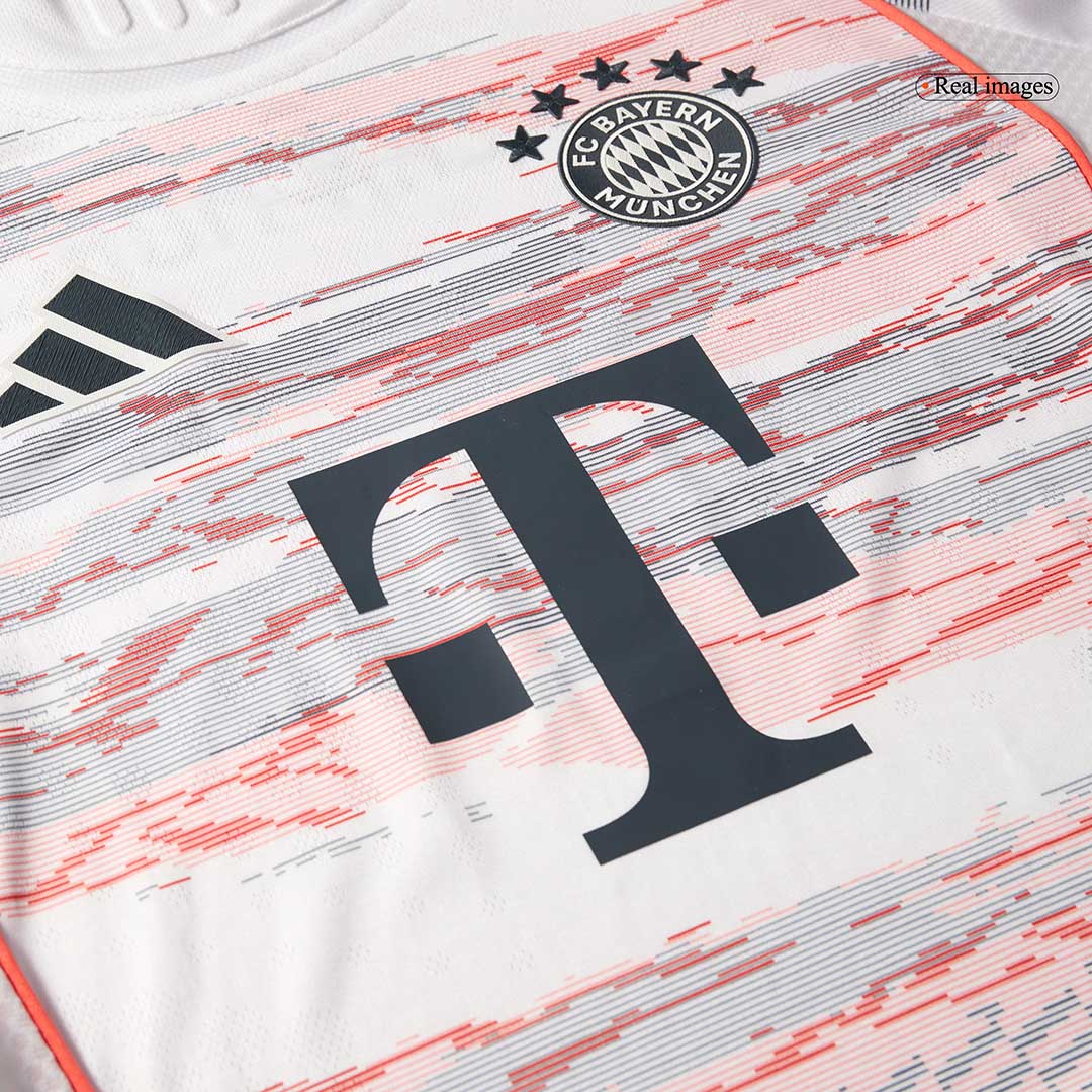 OLISE #17 Munich Extérieur Maillot 2025/26 Blanc Joueur