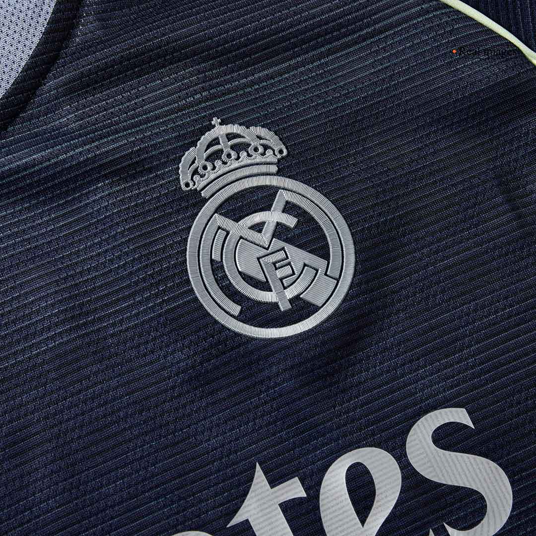 VALVERDE #8 Real Madrid Extérieur Maillot 2025/26 Authentique