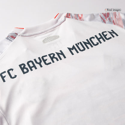 OLISE #17 Munich Extérieur Maillot 2025/26 Blanc