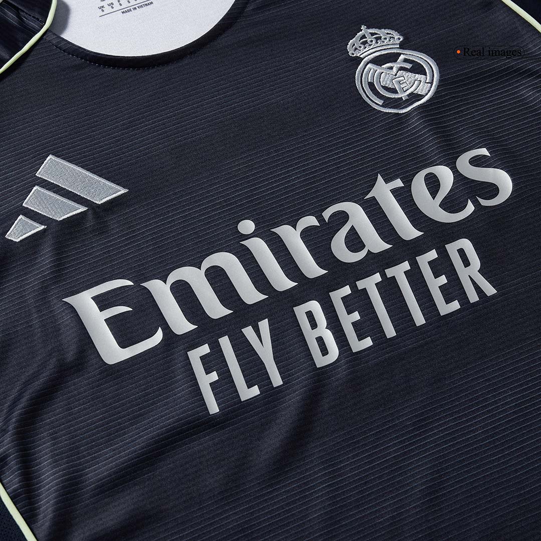 MBAPPÉ #10 Real Madrid Extérieur Maillot 2025/26